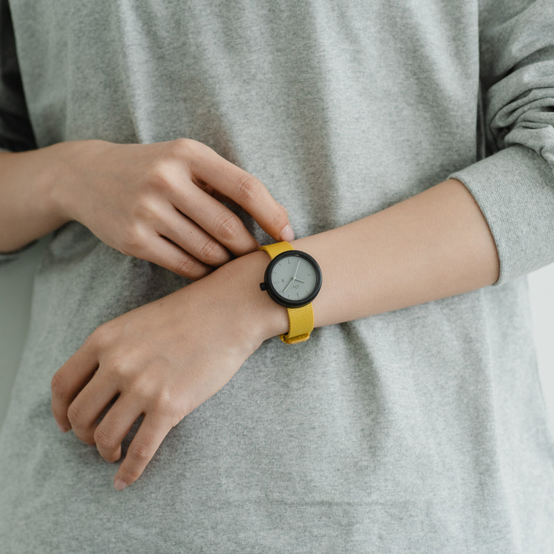 YOT WATCH 32mm Mustard / BKGY